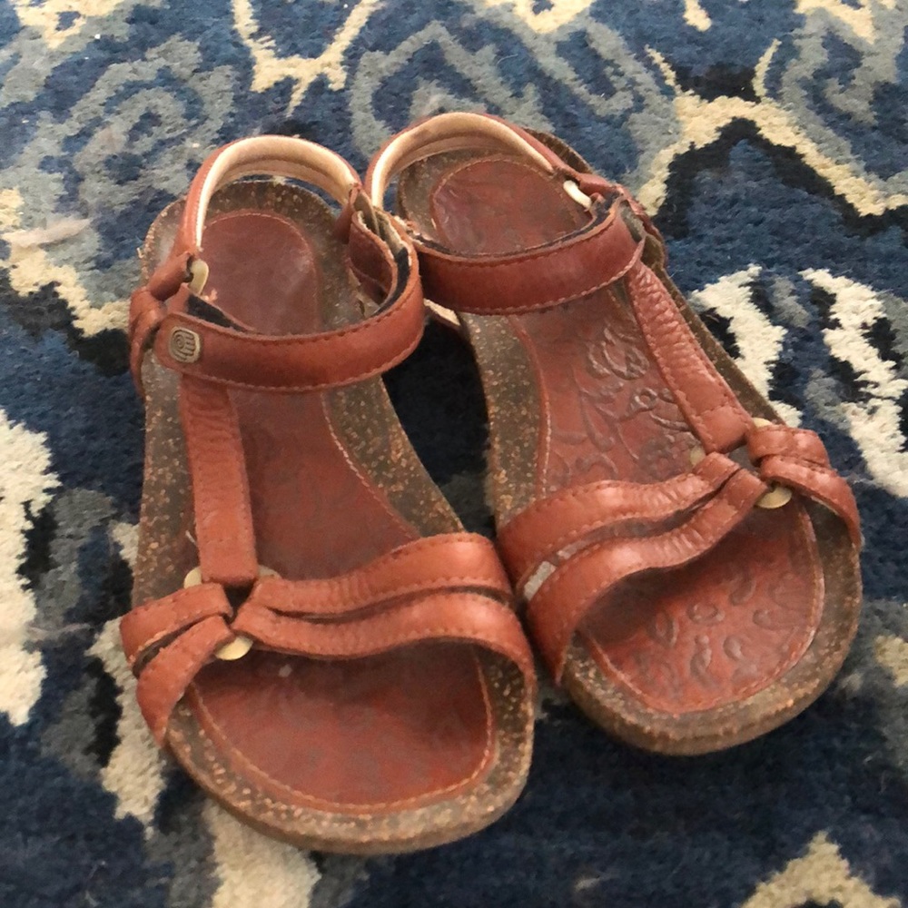 Teva brown sandals